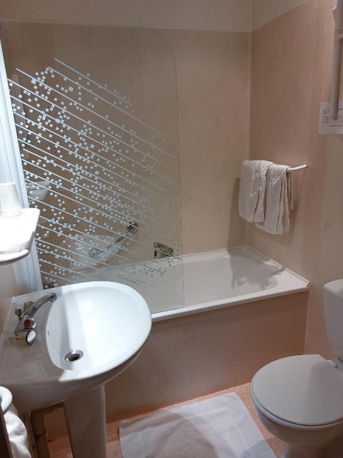 Hotel De France Objat Экстерьер фото