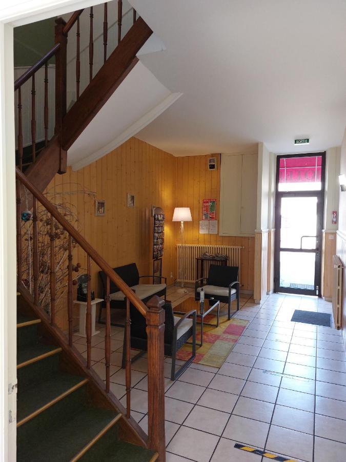 Hotel De France Objat Экстерьер фото